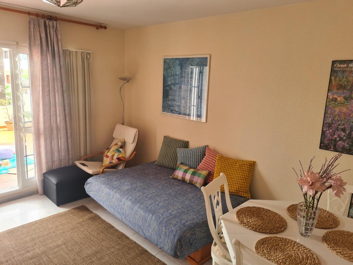 Apartamento En Mijas Con Terraza, Capacidad Para 5 Personas Con Piscina De Temporada Малага Экстерьер фото