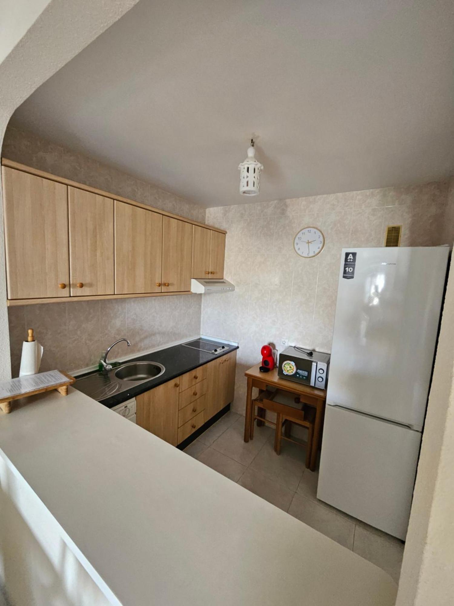 Apartamento En Mijas Con Terraza, Capacidad Para 5 Personas Con Piscina De Temporada Малага Экстерьер фото